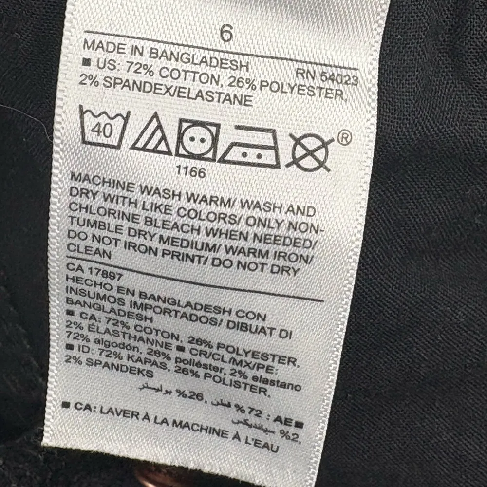 Old Navy Button Fly High Rise Secret Slim Pockets Denim Shorts - Image 6