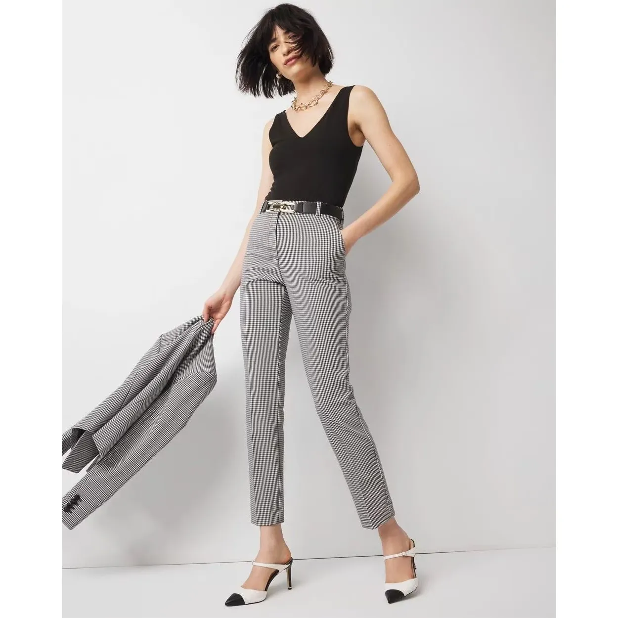 WHBM Elle Slim Tapered Ankle in Gingham Size 4 Black w/ White Gingham EUC - Image 2