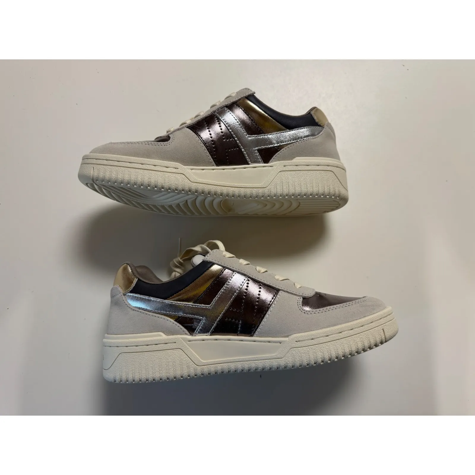 AllSaints Vix Sneaker White Metallic Leather Low Top Lace Up Shoes Size 8 - Image 5