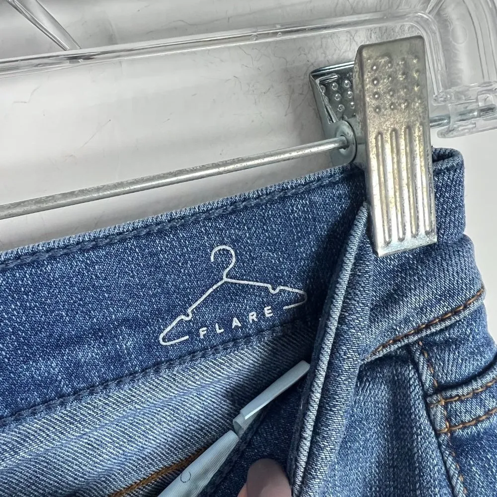 Greywire Distressed Flare Jeans Raw Hem Medium Wash Size 24 EUC D2363 Blue - Image 10