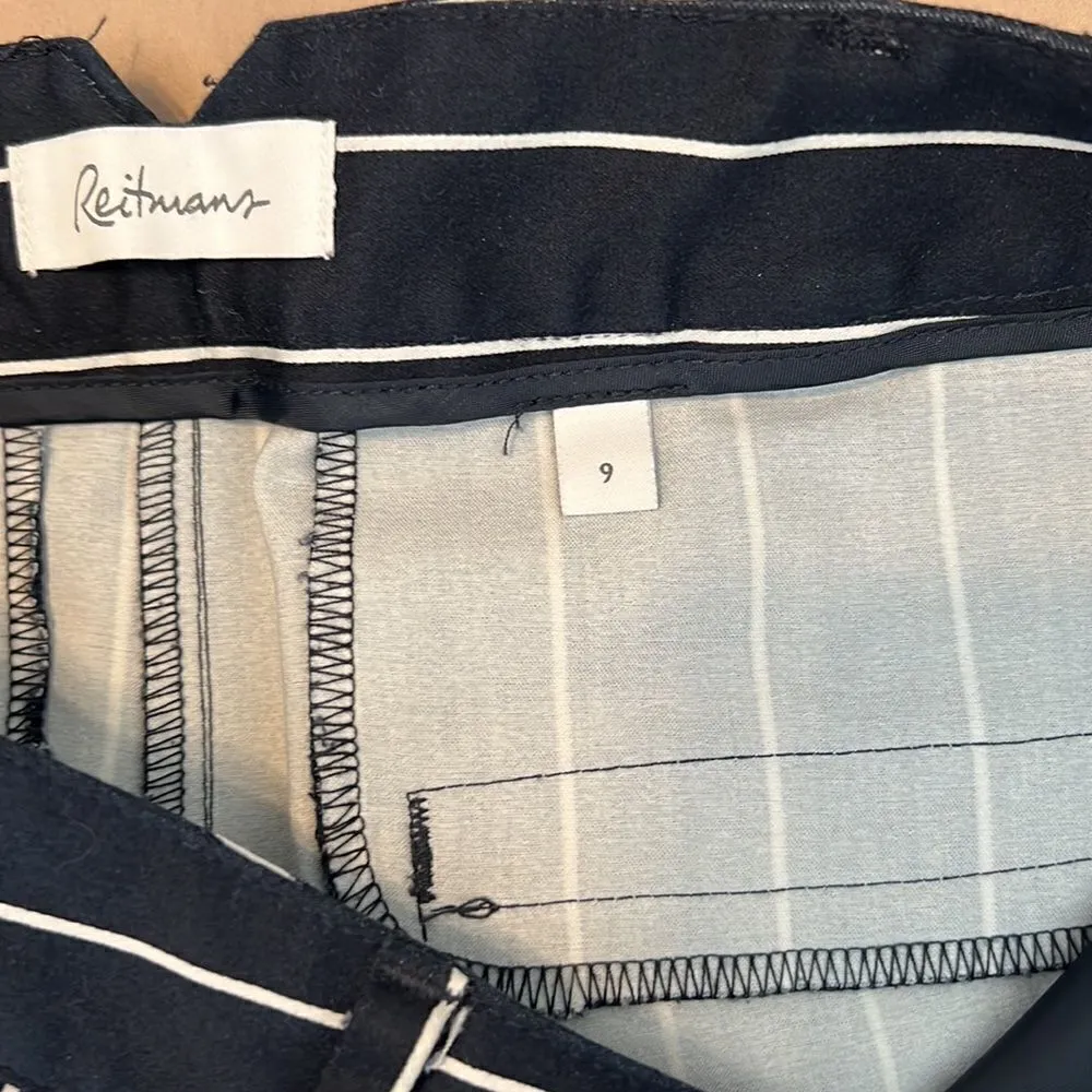 Reitmans sz9 juniors navy white strip stretchy zip front belt loops shorts EUC Blue Size undefined - Image 8