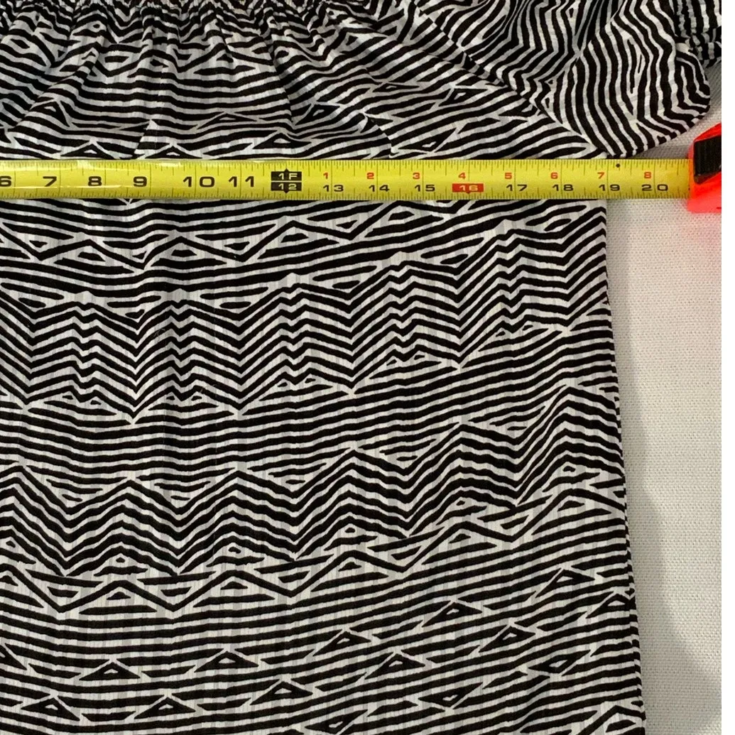 White House Black‎ Market Blouse - Image 6