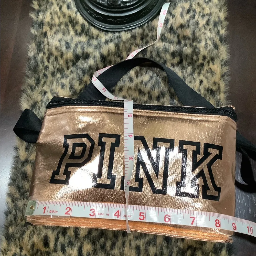 ROSE GOLD LUNCHBOX BY PINK BY VICTORIAS SECRET - Image 4