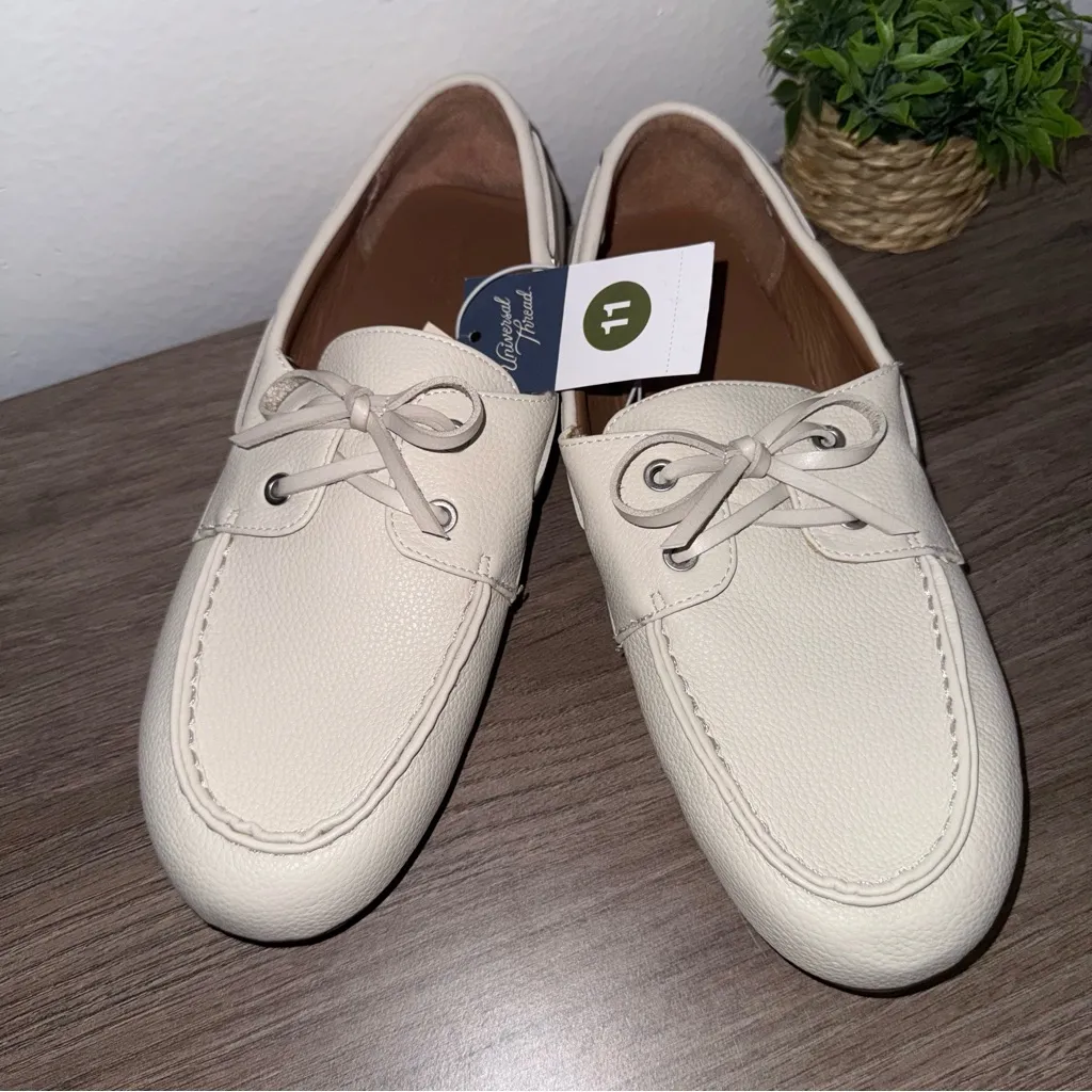 Universal Thread Off-White Loafers NWT Size 11 - Image 2