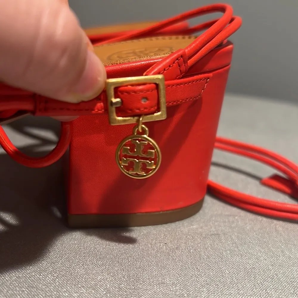 Tory Burch Mini Benton‎ Knot Strap Leather Sandal, BRIGHT SAMBA . Size 8M - Image 11