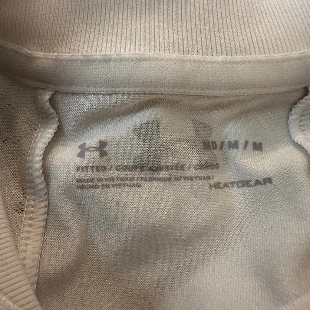 Under Armour White Workout Shortsleeve Top Size Medium - Image 3