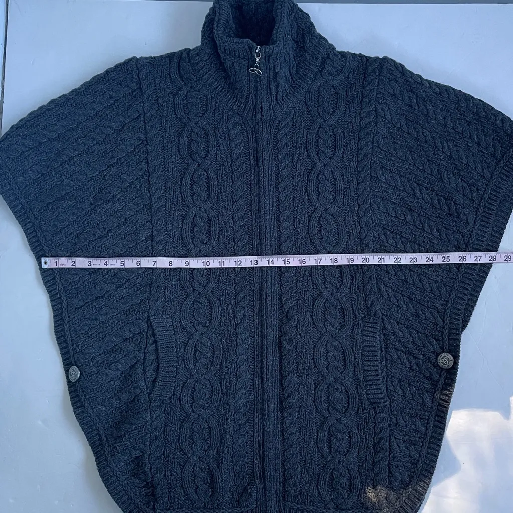 Aran Mor Batwing Jacket with Celtic Knot Zipper Pull Charcoal Poncho Medium Gray - Image 15