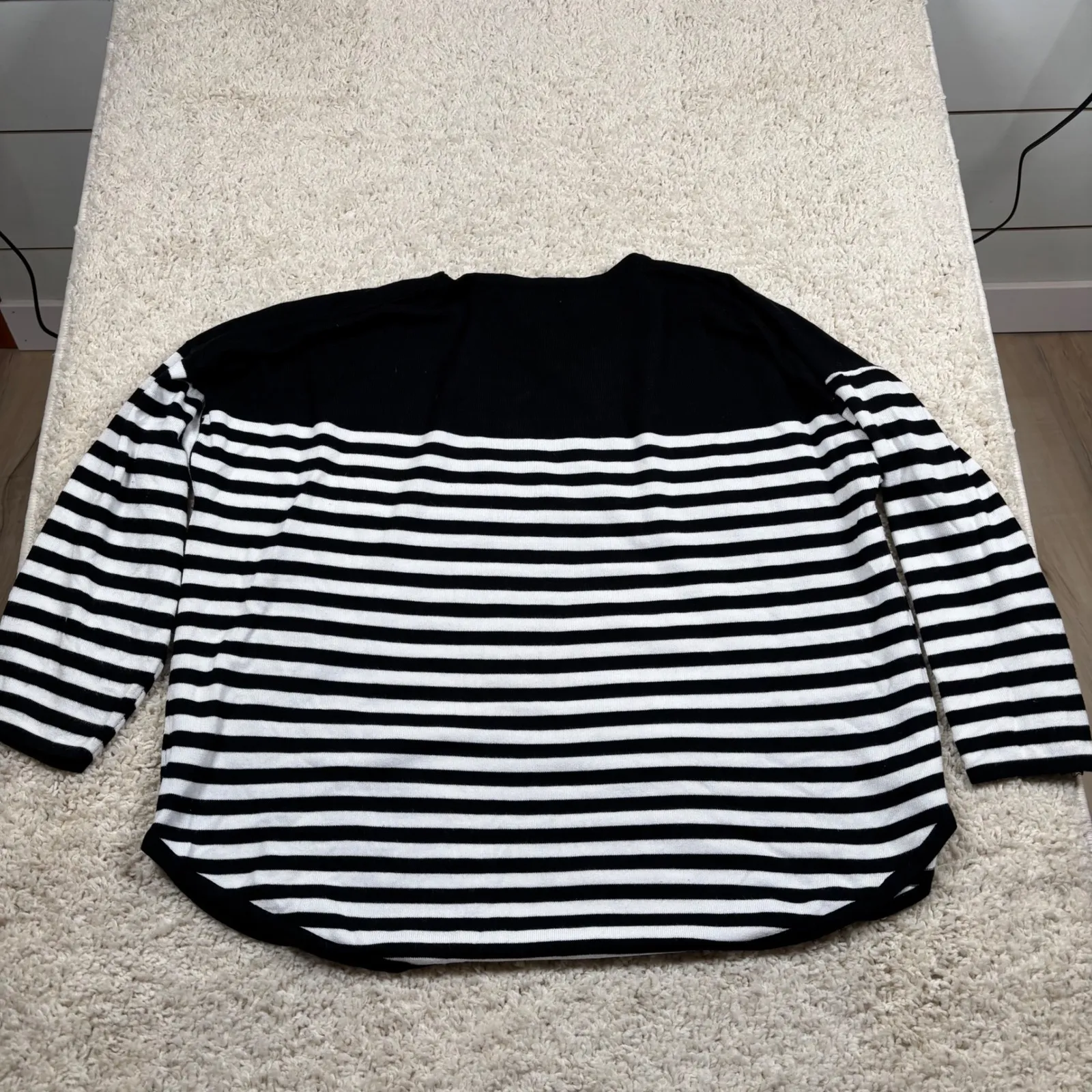 Philosophy Woman Black White Stripe Heart Detail Knit Sweater 2X - Image 8
