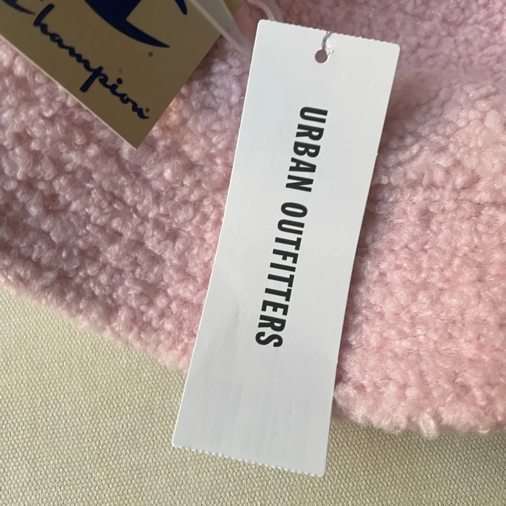 UO Exclusive Teddy Fleece Bucket Hat - Image 11