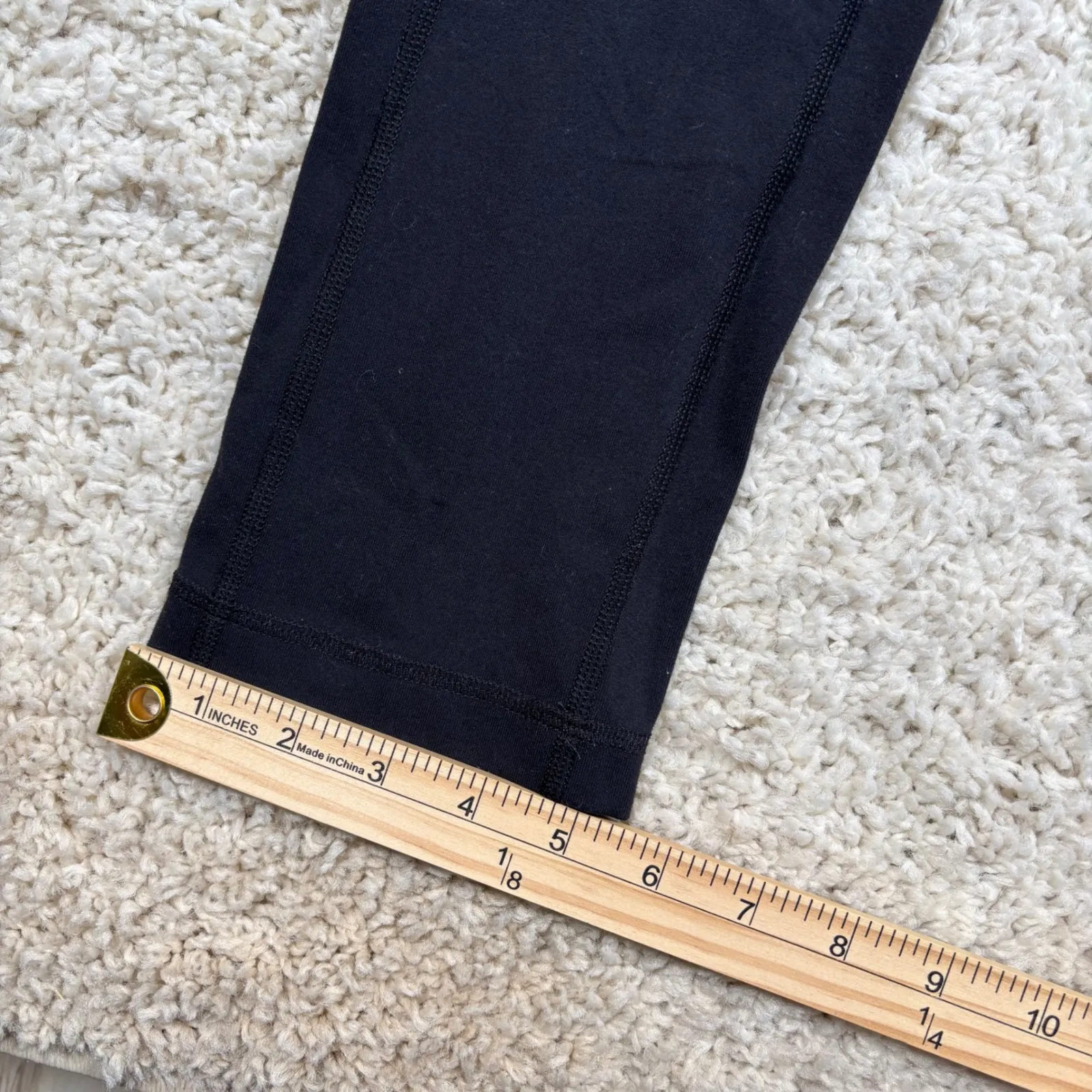 Lululemon Align High Rise Black Pink Leggings Women's Athleisure Yoga Pants - Image 3