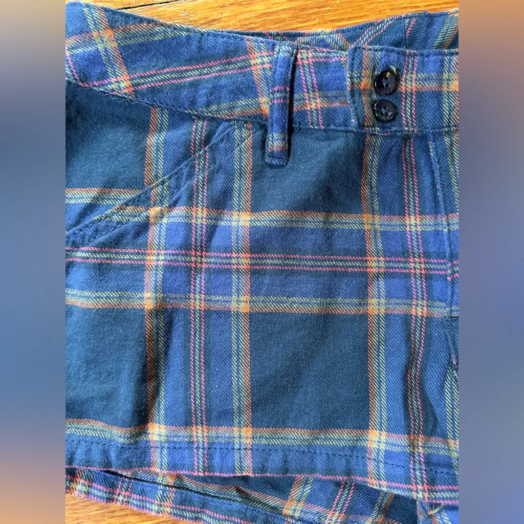Roxy Vintage Plaid Shorts - Image 6