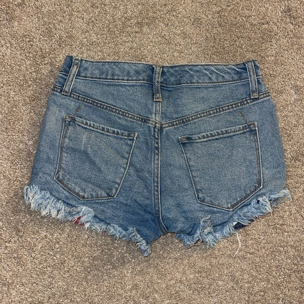 High Rise Denim Shorts with American Flag Pockets Size 2 - Image 3