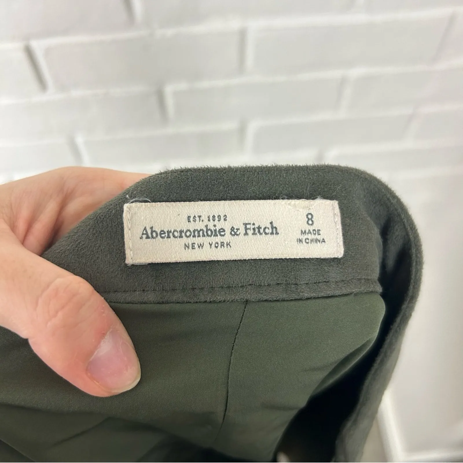 Abercrombie & Fitch Green Faux Suede Pocket Mini Skirt Size 8 - Image 5