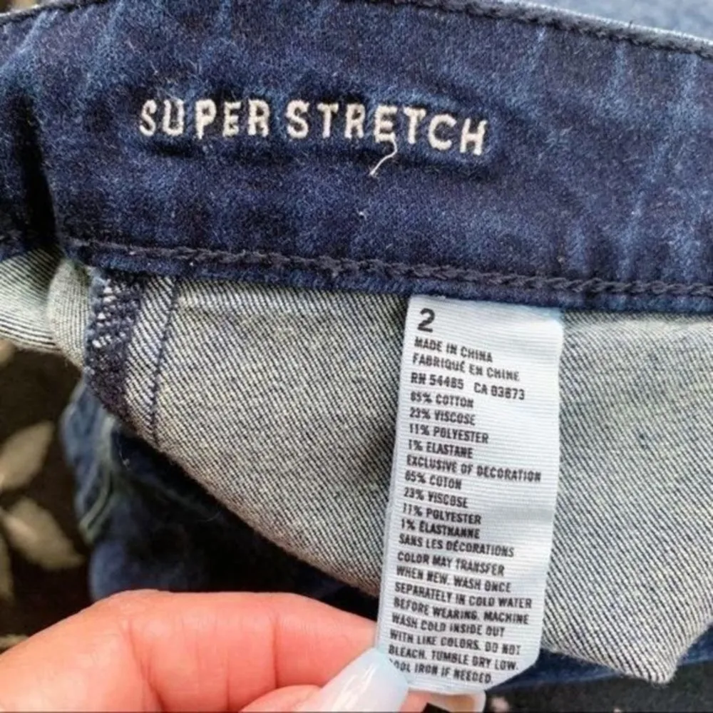 American Eagle Dark Blue Acid Wash Denim Mini Skirt Size 2 - Image 4