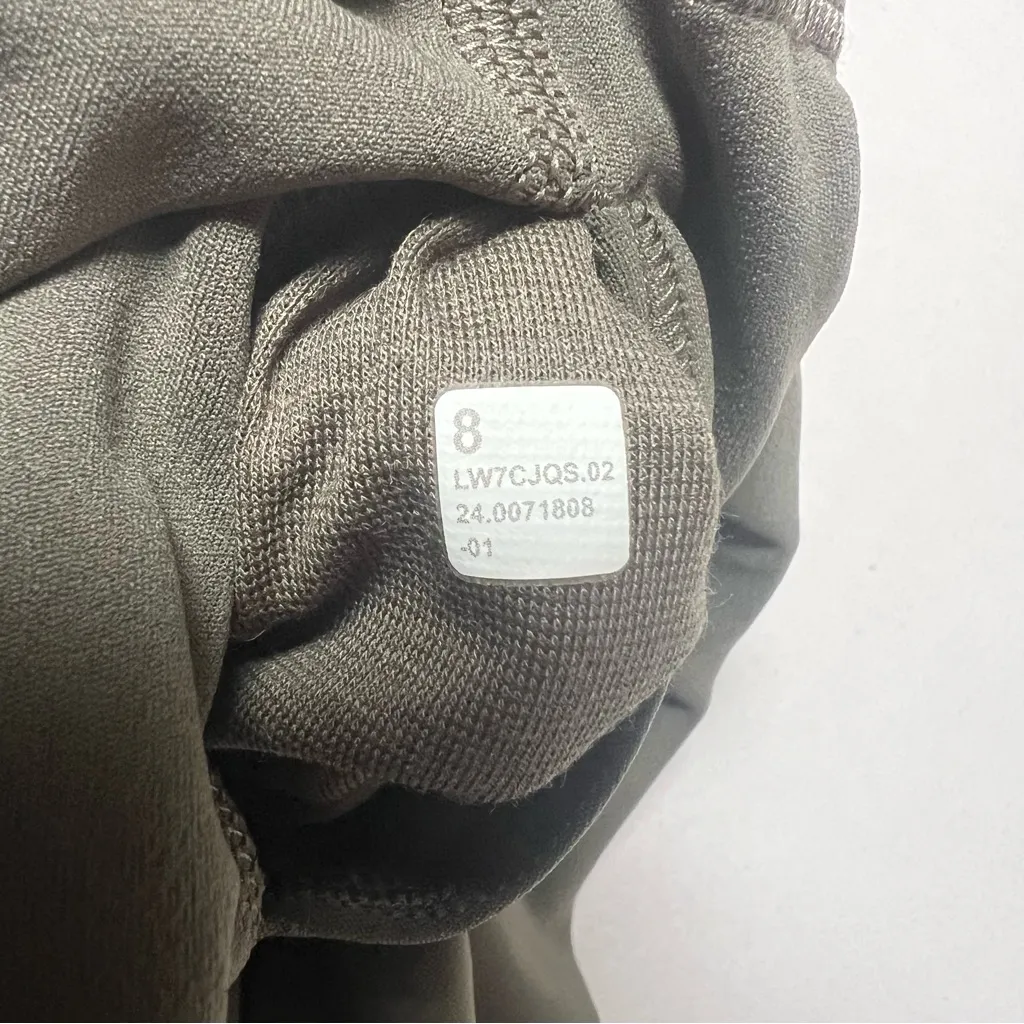 NWT Lululemon Align High Rise Short 4” Army Green Women’s Shorts Size 8 - Image 8