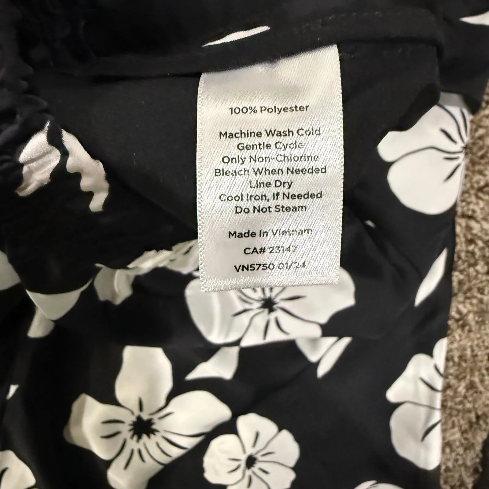 Talbots Tie Waist Wide Leg Pants - Palm Beach Border Satin Fabric size Small - Image 6