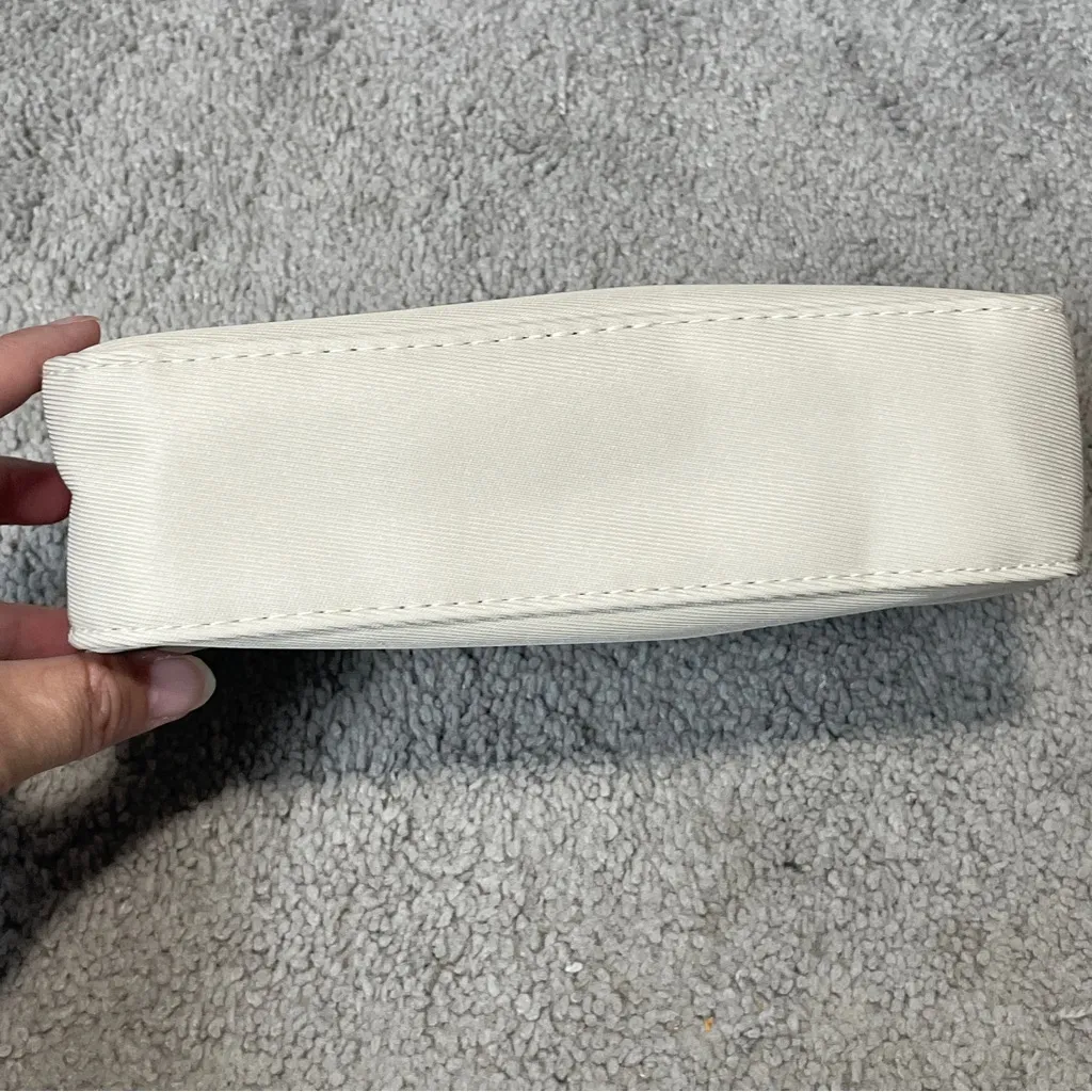 Salvatore Ferragamo Saudia Ivory Travel Cosmetic Bag‎ - Image 7