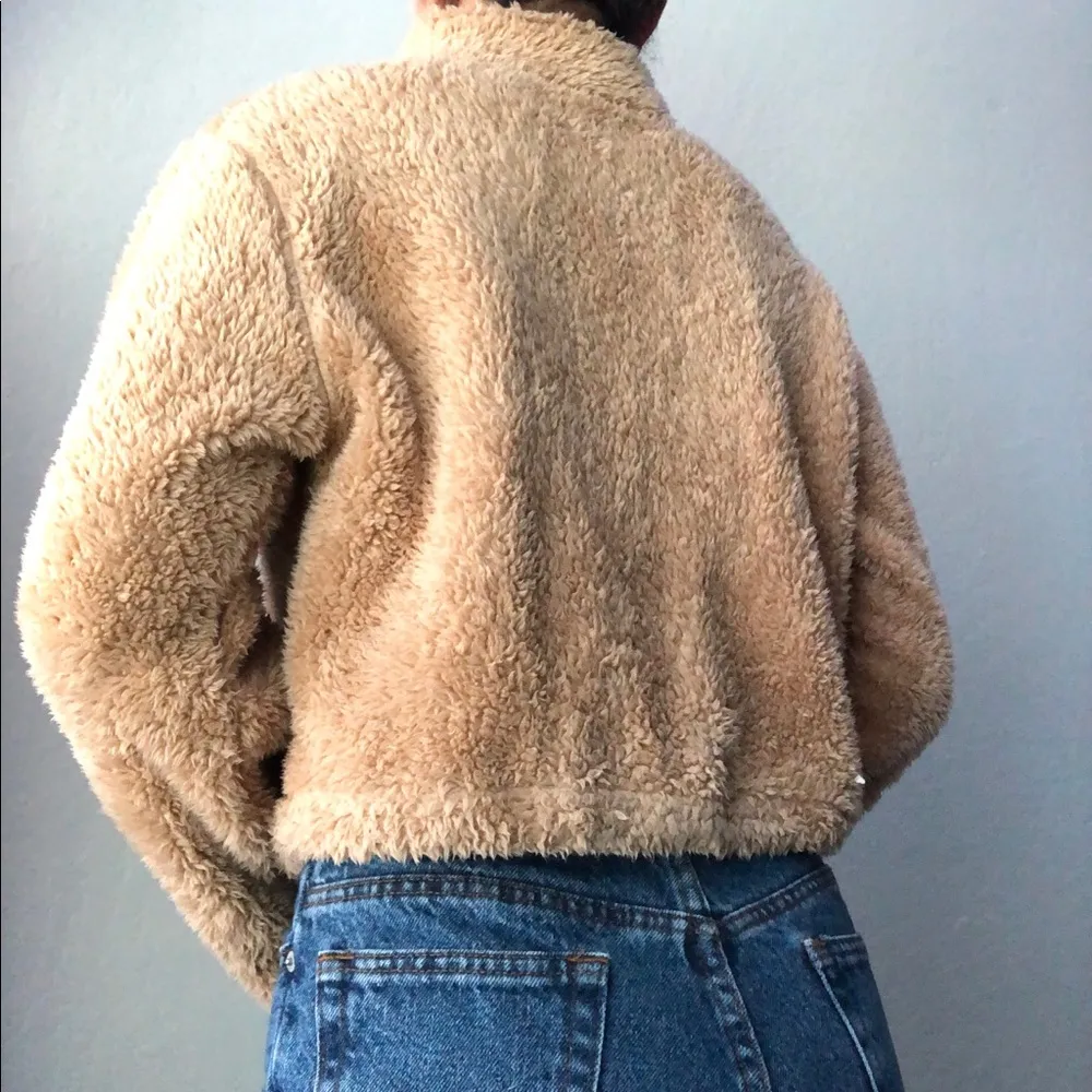 sherpa fluffy brown teddy cropped sweater - Image 3