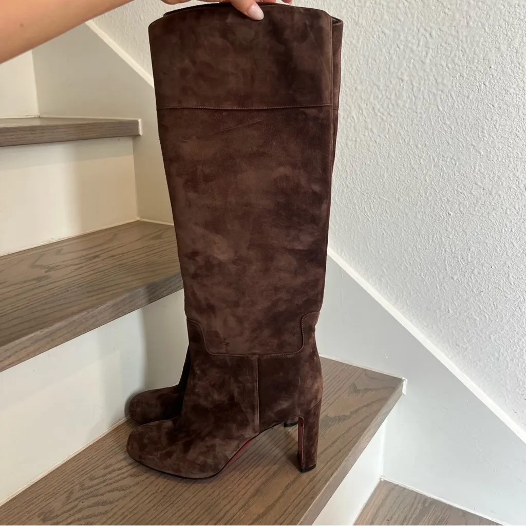 NWOB Christian Louboutin Loo Botta 85 Suede Knee High Boots in Chocolate Brown - Image 6