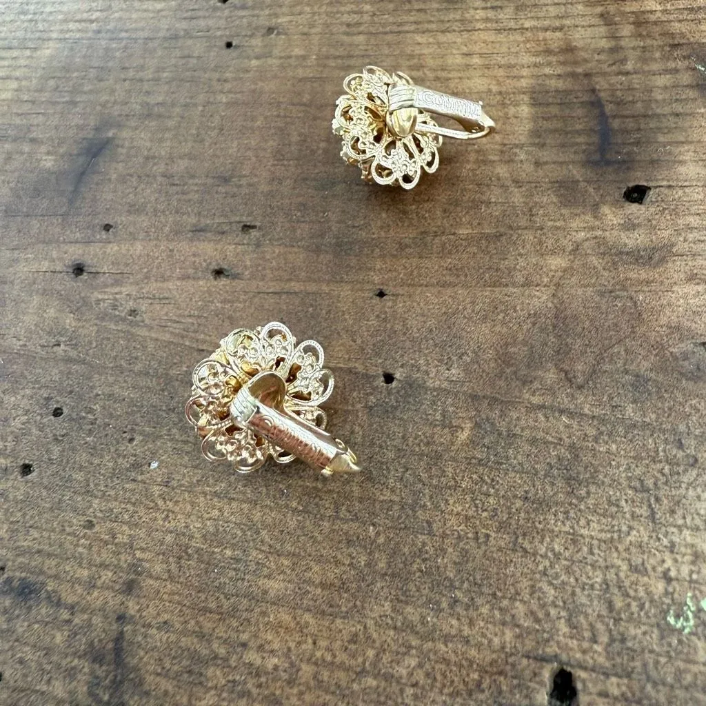 Vintage 60s 1966 Sarah Coventry Ruby Red Rhinestone Cluster Clip On Earrings Gol - Image 6