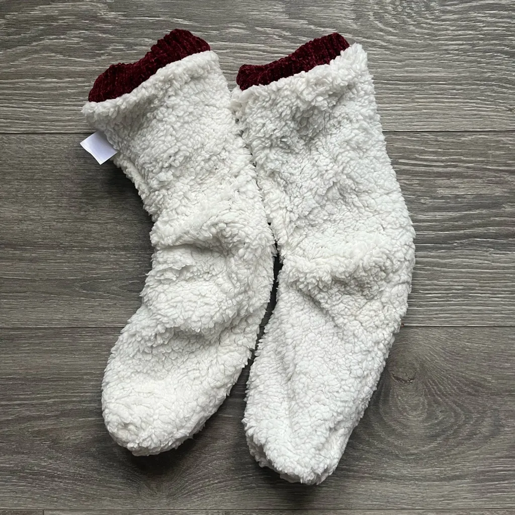 Burgundy Women’s White Sherpa Chenille Warm Cozy Comfy Winter Slipper Socks Red - Image 4