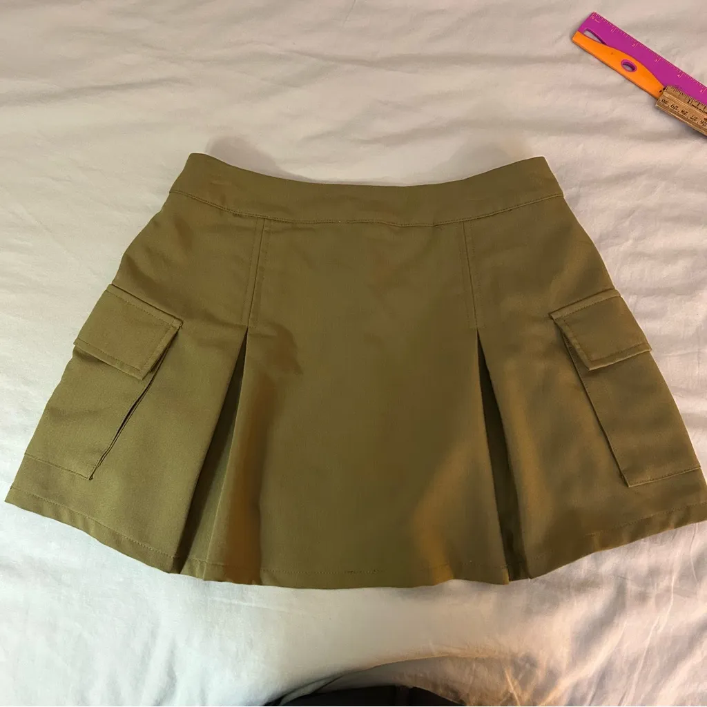 Pacsun LA Hearts Small Olive Green Pleated Cargo Mini Skirt, Skorts Shorts Under - Image 8