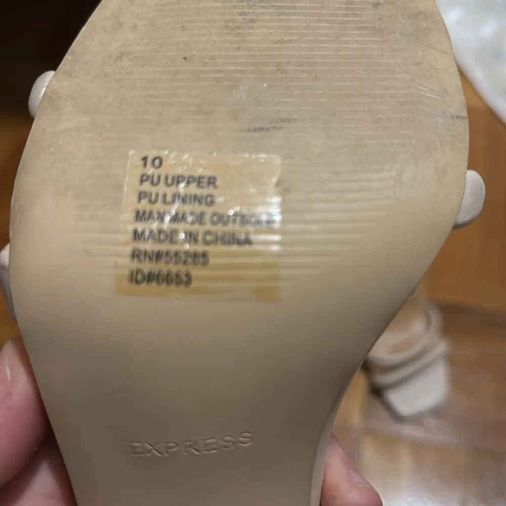 Express Chunky Heels - Image 4