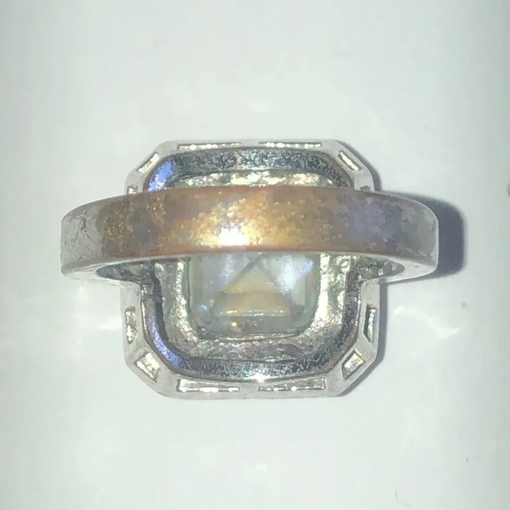 Size 7 Vintage Silver Tone Dark Gray CZ Princess Cut CZ Ring - Image 5