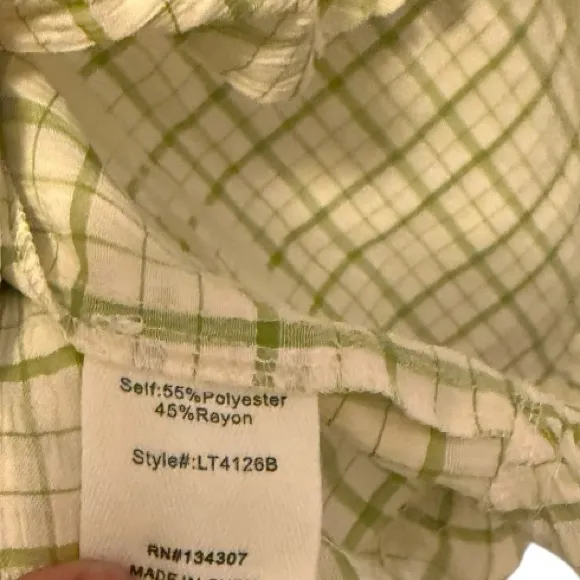 Line and Dot Green Crop Top nwt - Image 9