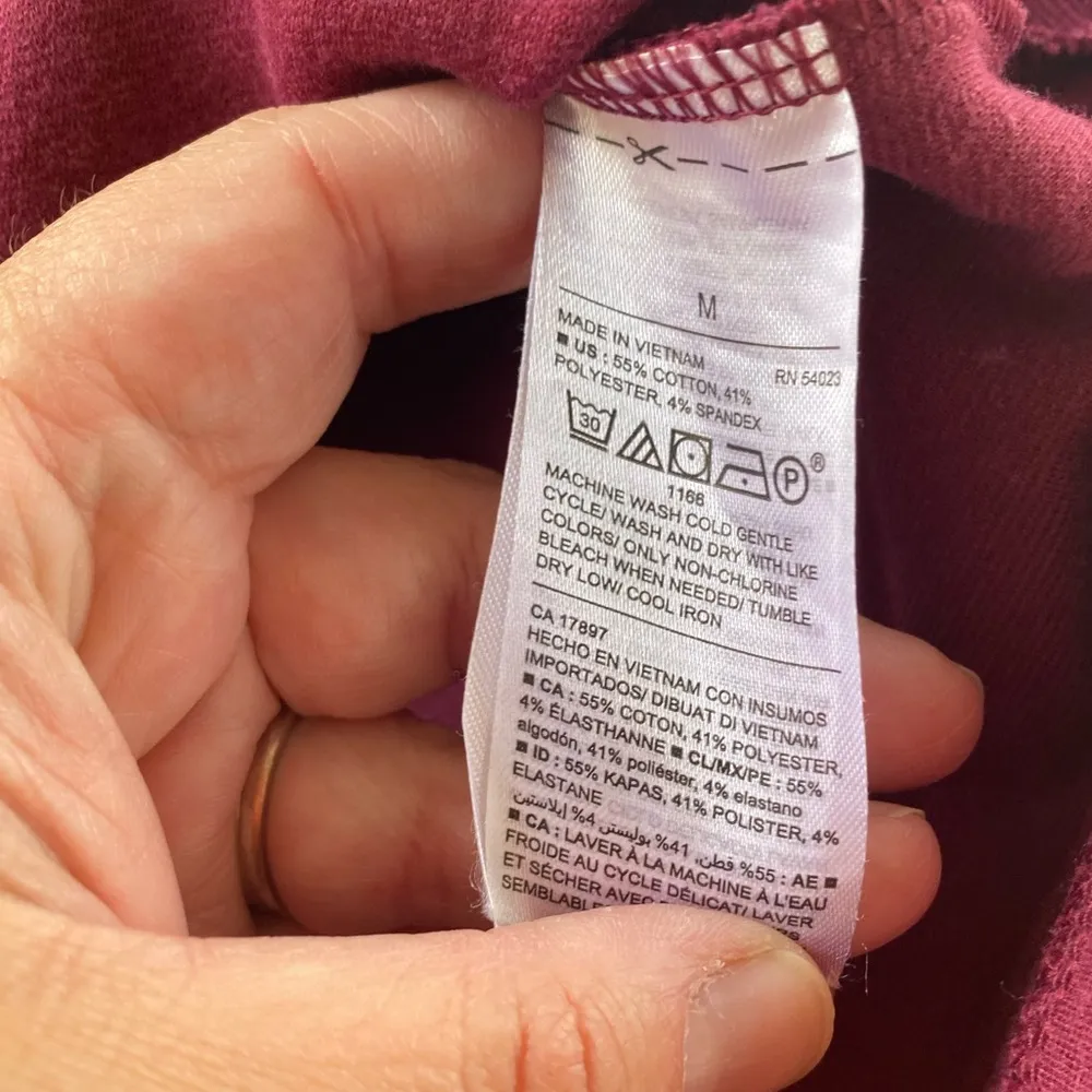 Old Navy Cranberry Red Pencil Skirt Elastic Waist Business Casual Women’s Medium - Image 6