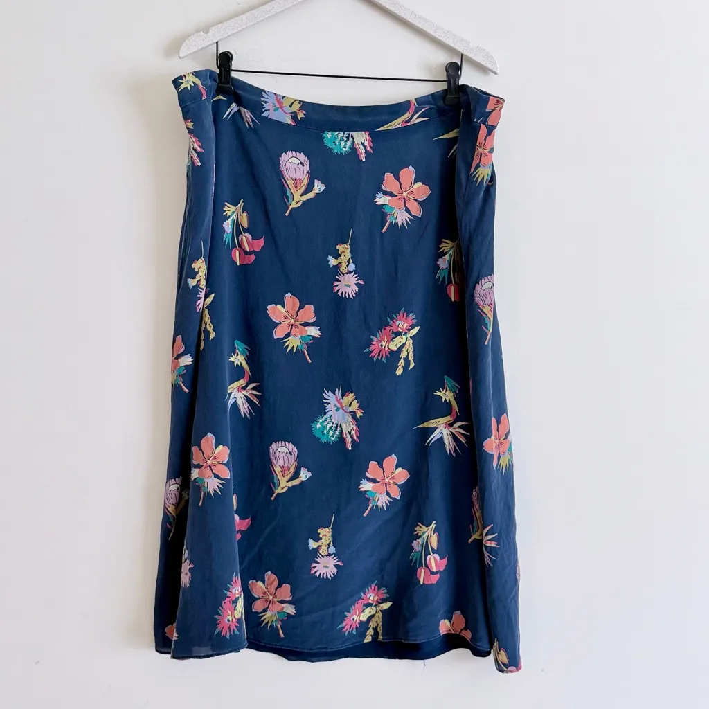 Madewell 100% Silk Atrium Midi Skirt Size 20 Birds of Paradise Navy Floral Print - Image 3