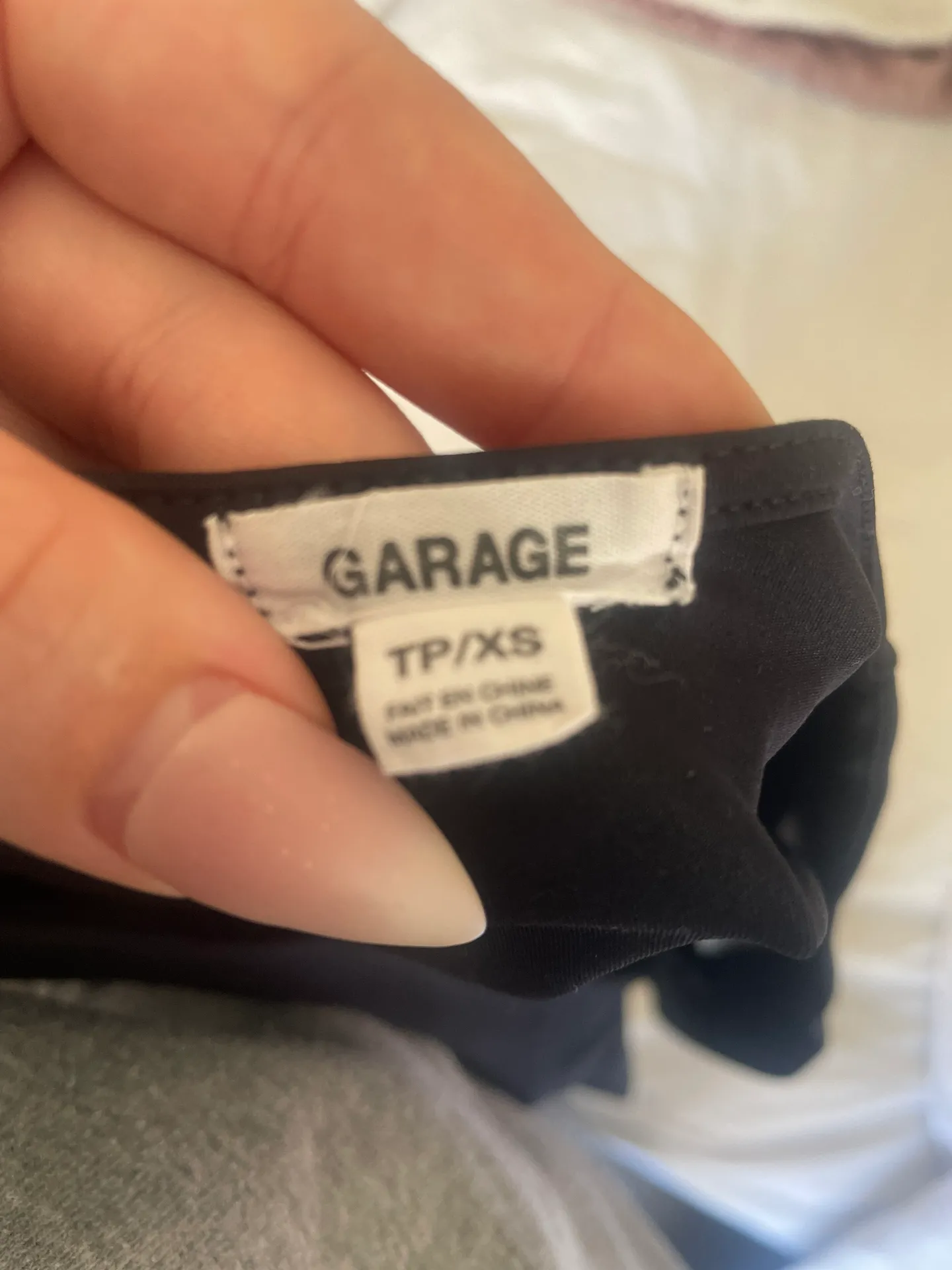 Black Long Sleeve Crop Top - Image 3