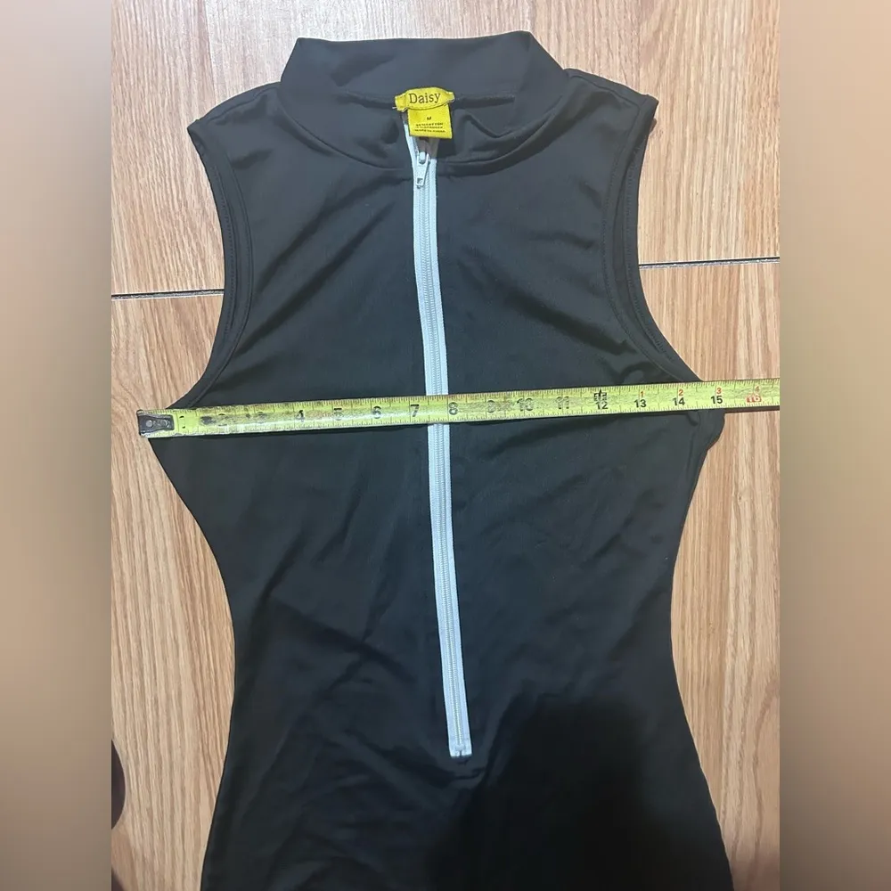 Daisy Zip Front Mock Neck Unitard Romper black womens medium - Image 5