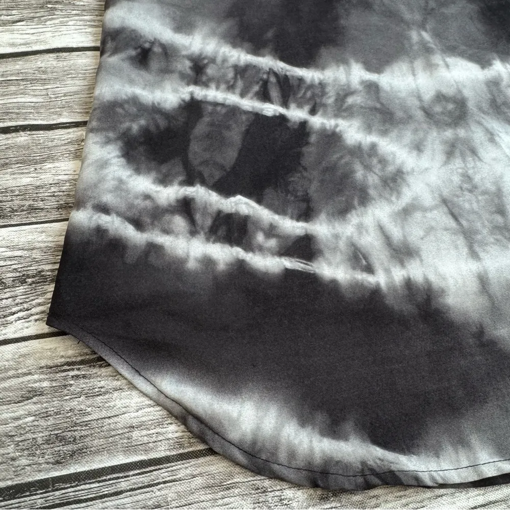 Sparkle & Fade Women's Racerback Tie Dye Tank Top M Med Medium Black White Grey - Image 5