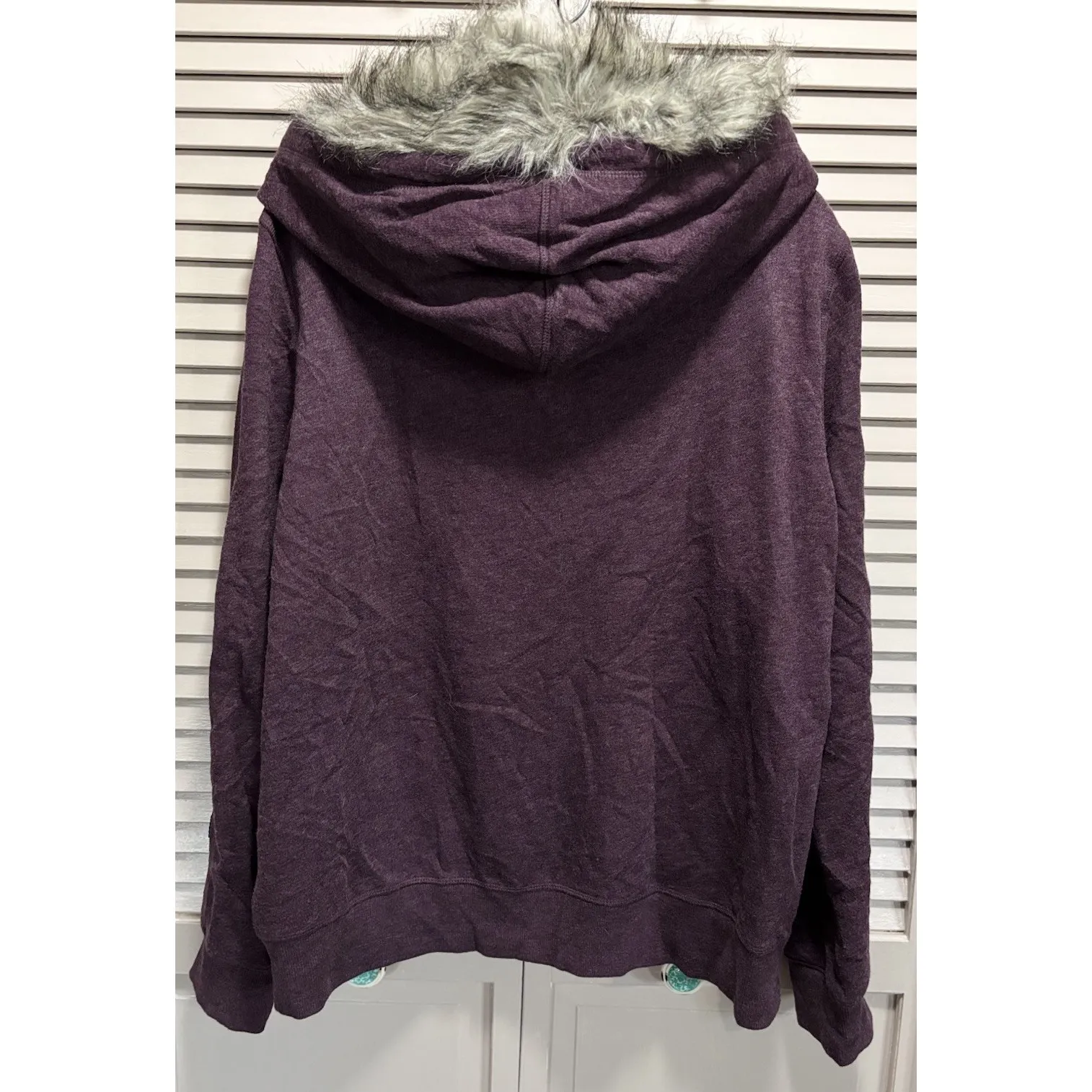 VS PINK Zip Up Size XL Long Sleeve Logo Faux Fur Hood Sequins Purple Jacket EUC - Image 6