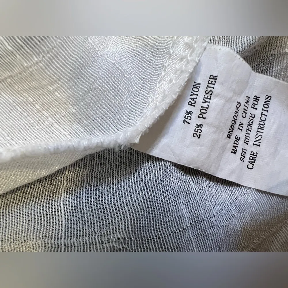 Rebellion Light Weight Long Sleeve Bathing Suit Cover Up Size Medium - Image 3