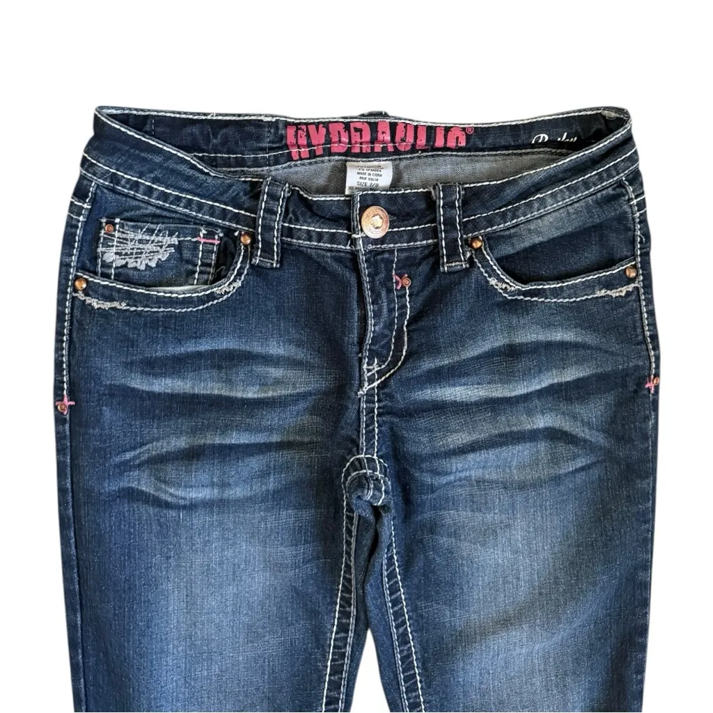Retro Hydraulic Low Rise Embroidered Capri Denim Jeans Size 7/8 - Image 3