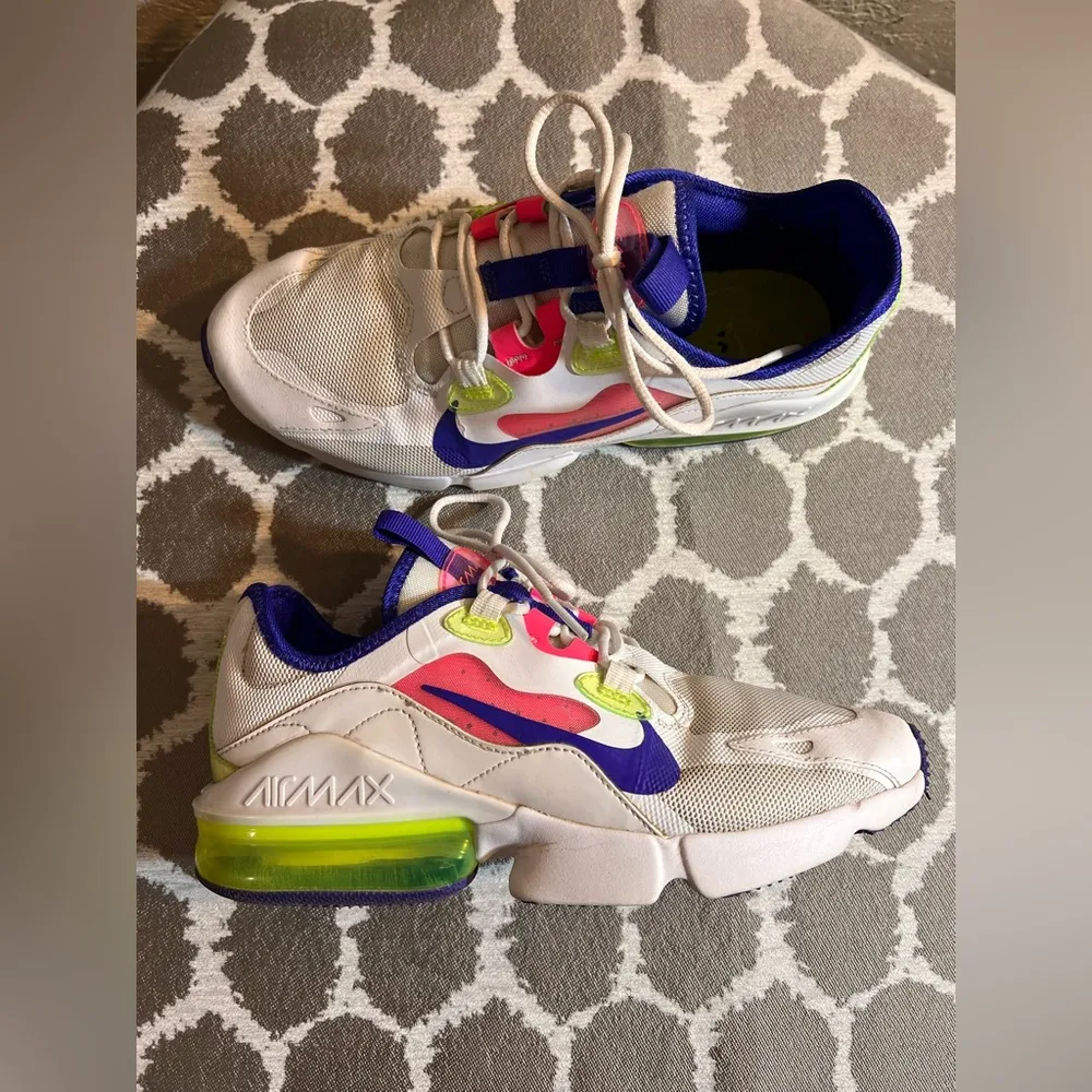 Nike Air Max White and Purple Athletic Shoes Modern Design athleisure running - Image 3
