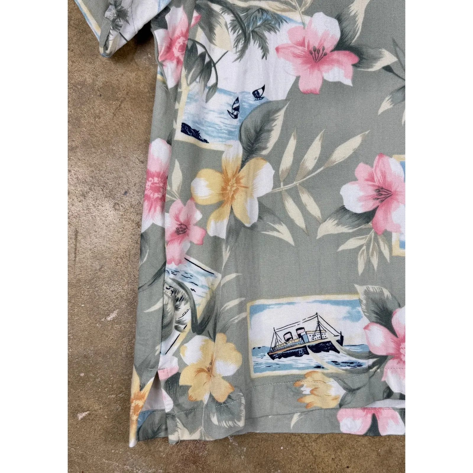Havana Jack’s Café Hawaiian Shirt Women’s XL Green Floral Boats Tropical‎ - Image 5