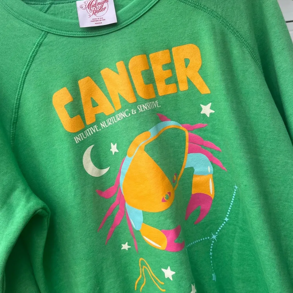 Anthropologie Green Graphic Sweatshirt - Image 2