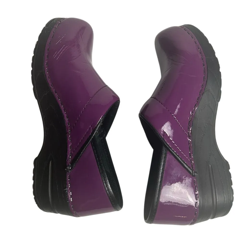 Sanita Women's Purple Clogs Size 5 Slip - Image 8