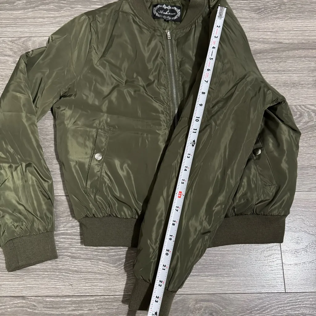 Ambiance Outerwear Woman Army Green Puffer Zip Up Jacket Size Large Pocket - Image 13