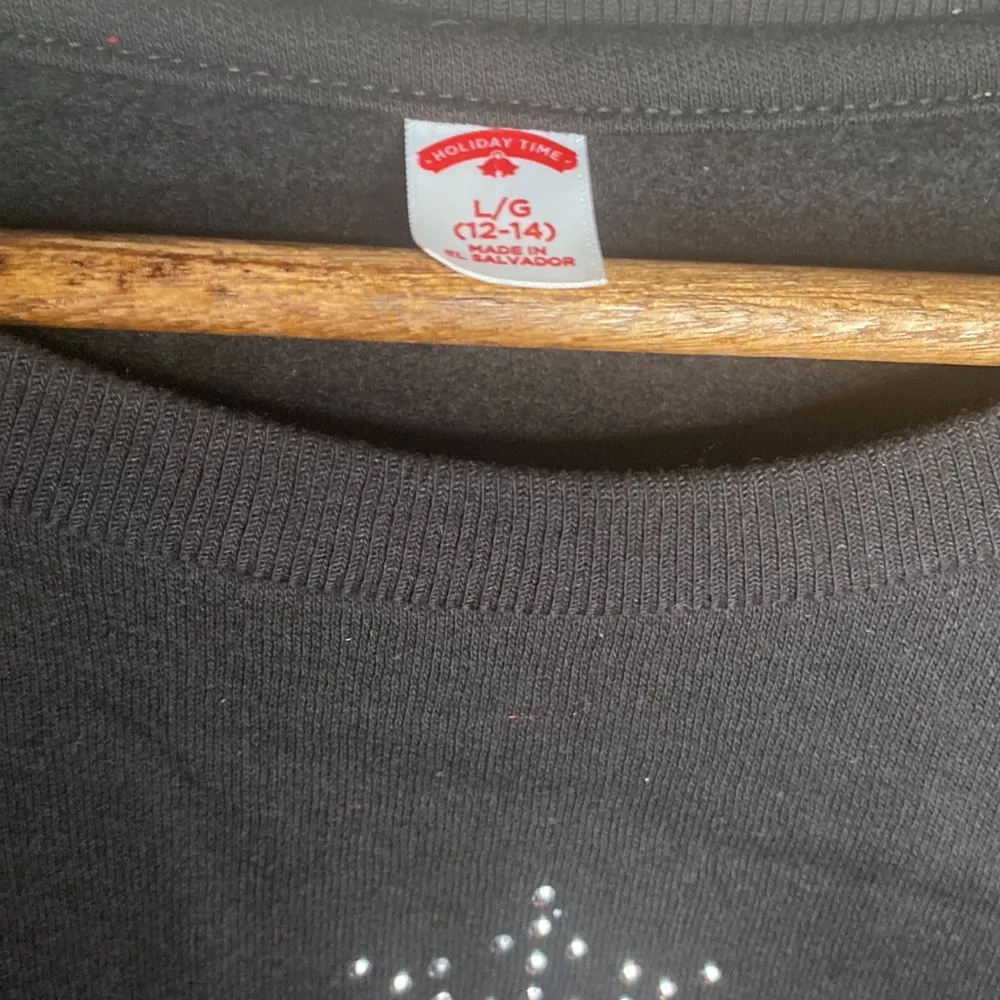 NWT Women’s Black Merry Christmas Holiday Tree Sweatshirt Size Large (12/14) - Image 9