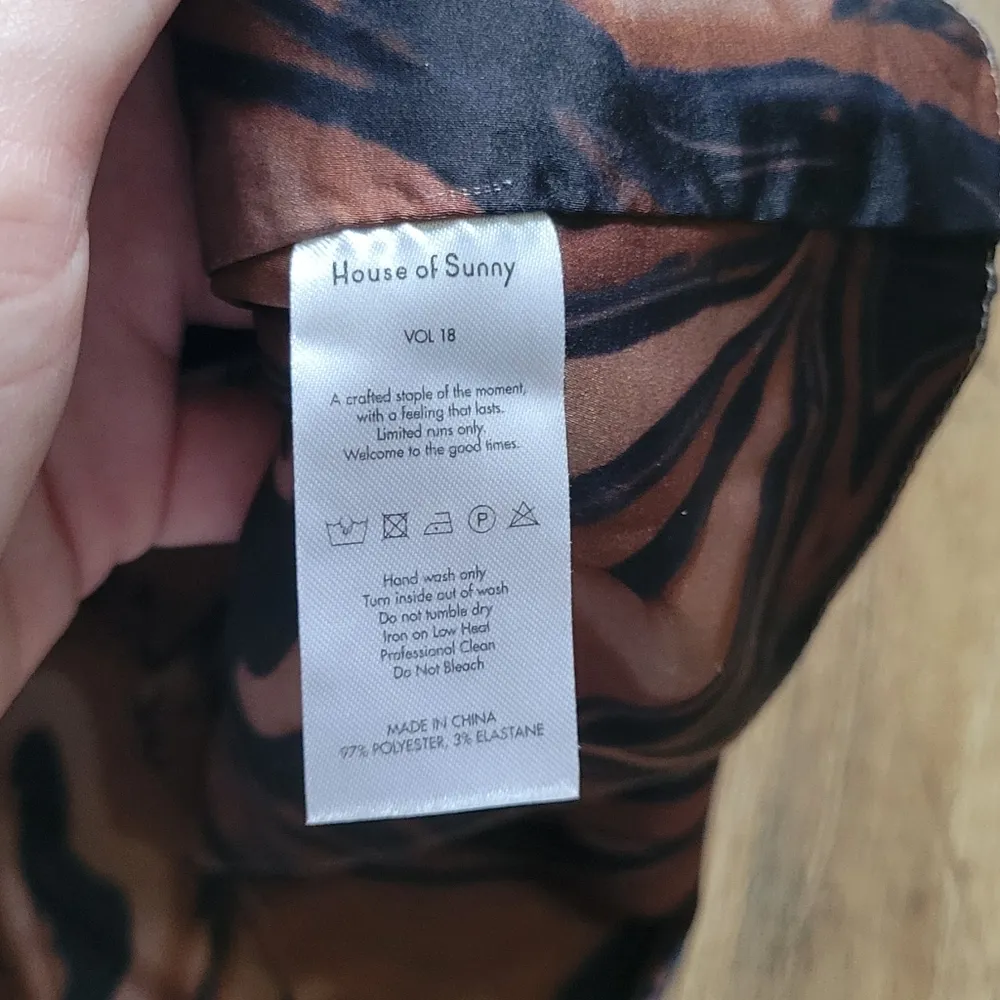 House of Sunny Mahogany Paradise Party Top Black Size 8 - Image 10