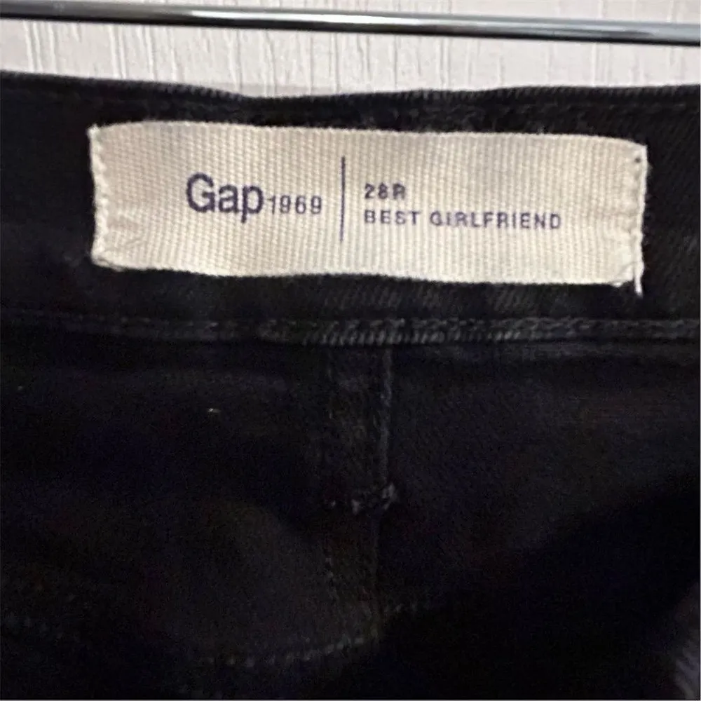 Gap Women's Boyfriend Jeans Size 28 Black Denim Mid Rise 5-Pocket Style - Image 5
