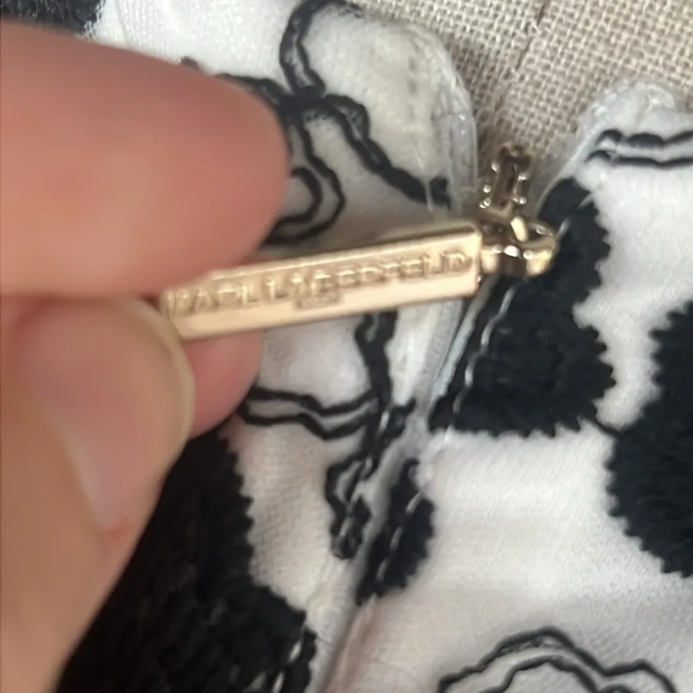 Karl Lagerfeld Sleeveless Floral Dress - Image 8