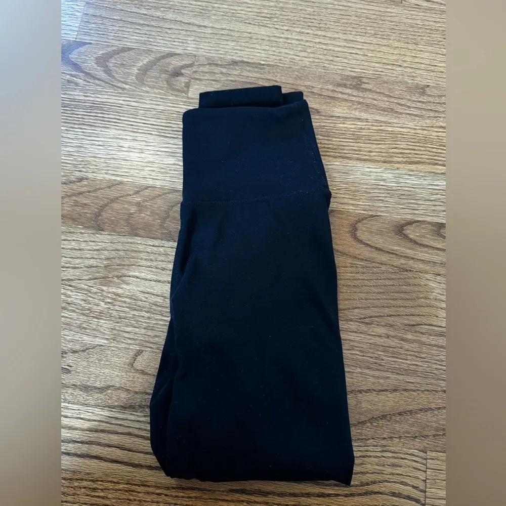 Carbon38 7/8 High Waist Airlift Leggings Size Small in Black - Image 4