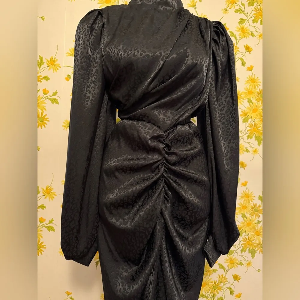 Classy Black satin jacquard Mini Dress size M Size M - Image 3