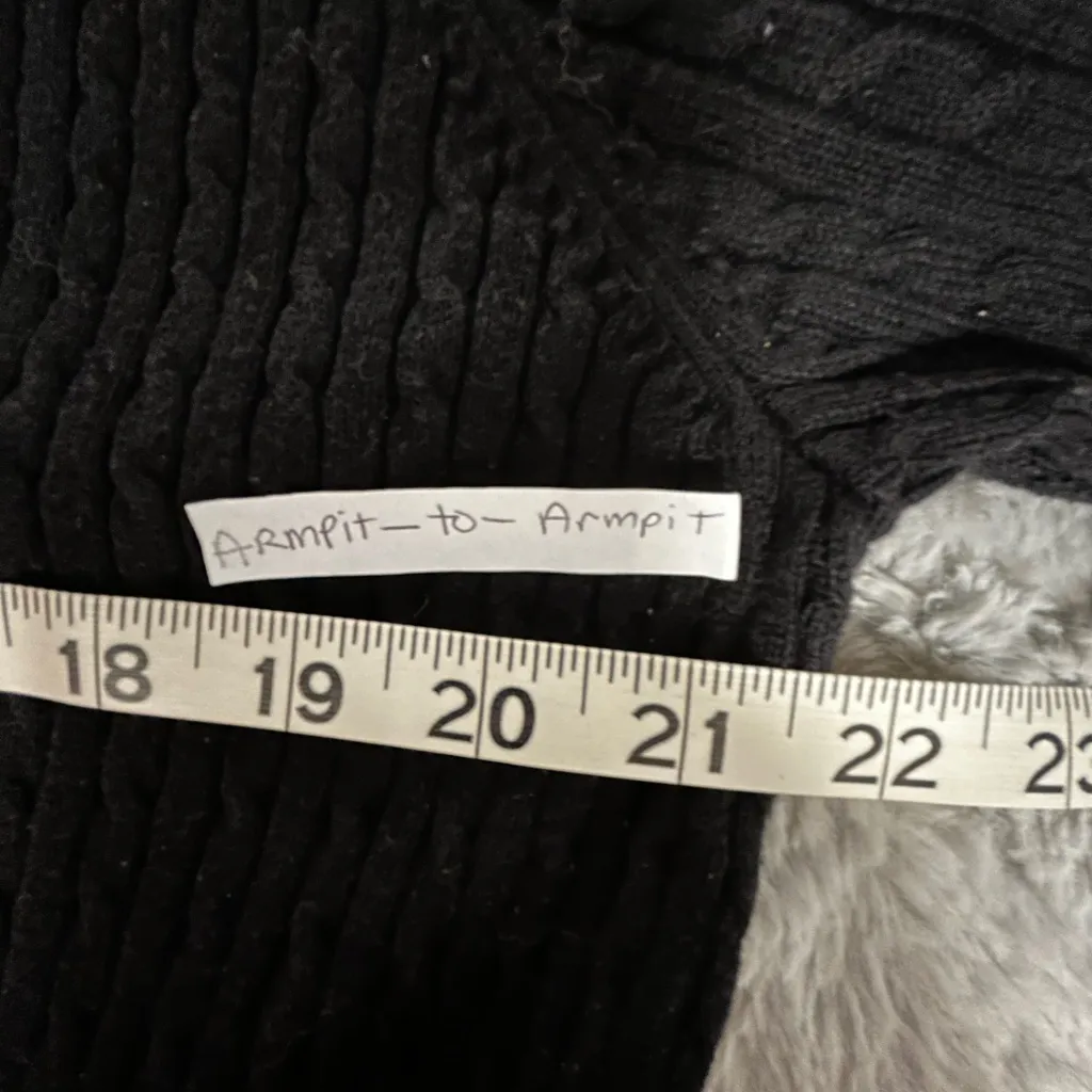 Jeanne pierre  black cable knit  V-Neck Sweater - Image 4