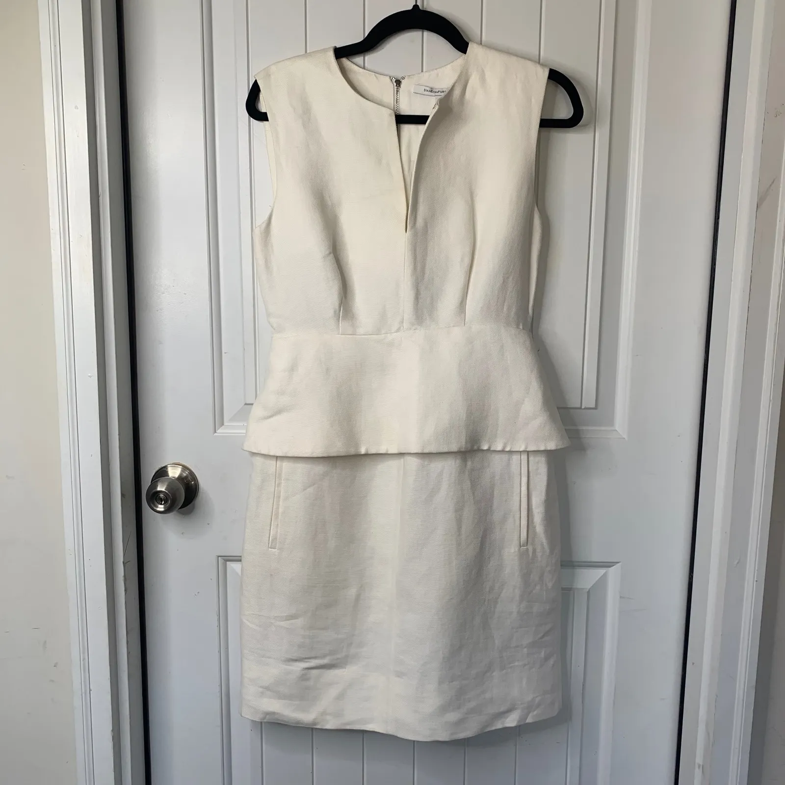 Diane Von Furstenberg white linen‎ peplum sheath dress size 6 bridal rehearsal - Image 3